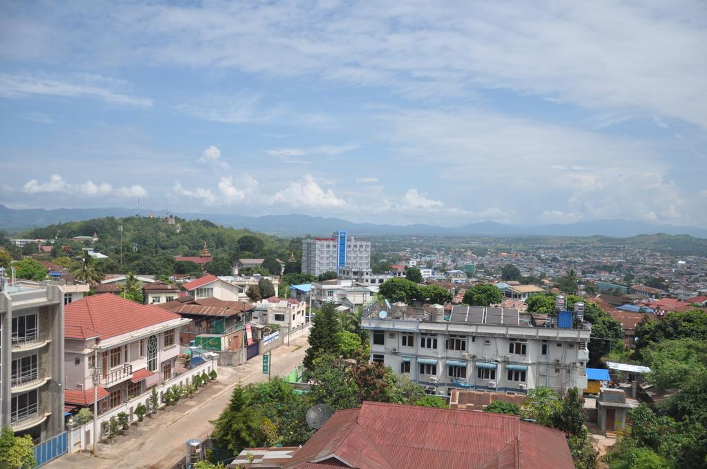 Golden Hill Hotel - Lashio Zewnętrze zdjęcie